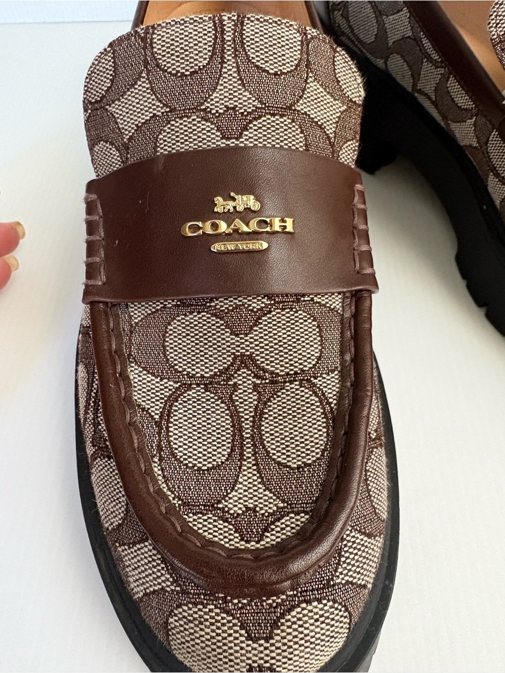 Coach Ruthie Loafer In Signature Jacquard Size 9 B -EUC - Picture 10 of 17